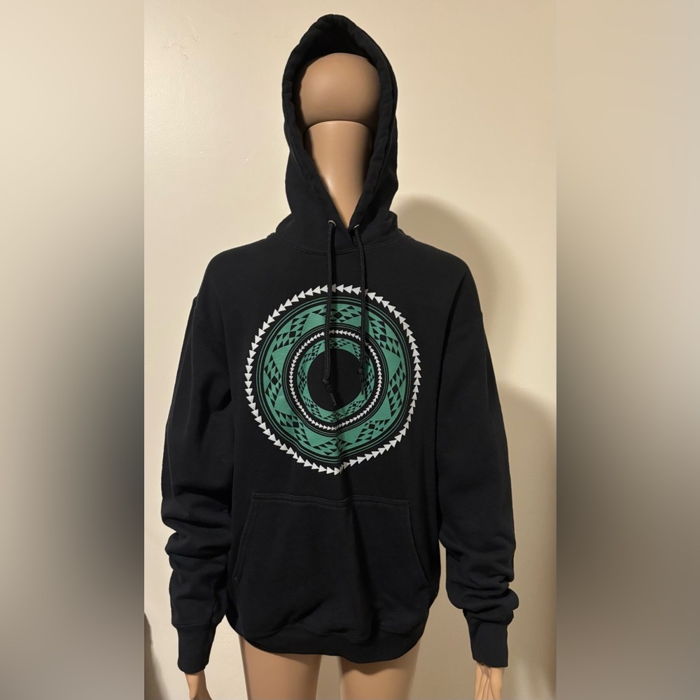Unisex Port & Company Black Green Mandela Graphic Hoodie M
